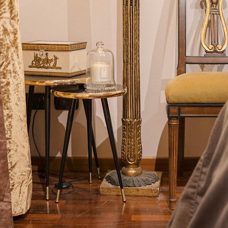 Napule...E Apartments Пескьера-дель-Гарда Экстерьер фото