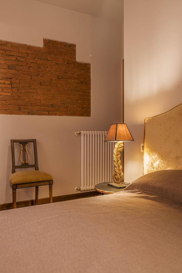 Napule...E Apartments Пескьера-дель-Гарда Экстерьер фото